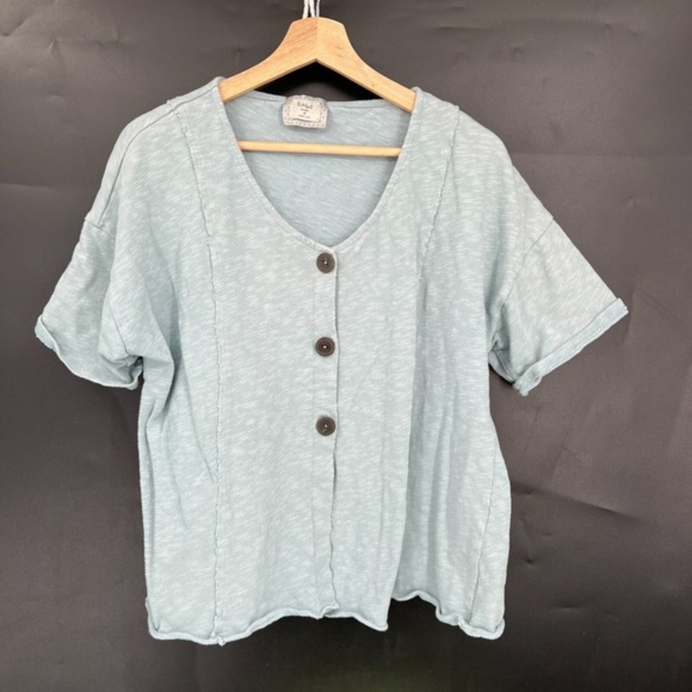 Chalet 100% cotton baby blue button front lagenlook top Made in USA boho M